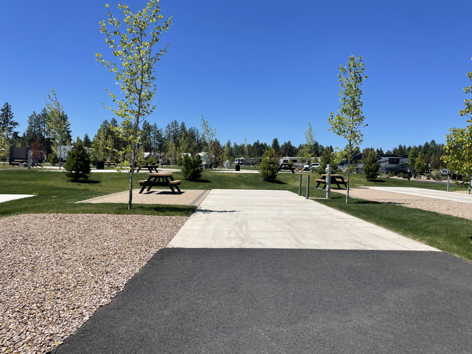 Stay without Compromises - Bend Oregon RV Resort